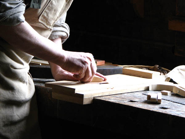 Nuestra <strong>carpinterÃ­a de madera en  Bera/Vera de Bidasoa</strong> es una empresa de <strong>herencia familiar</strong>, por lo que  contamos con gran <strong>experiencia </strong>en la profesiÃ³n.